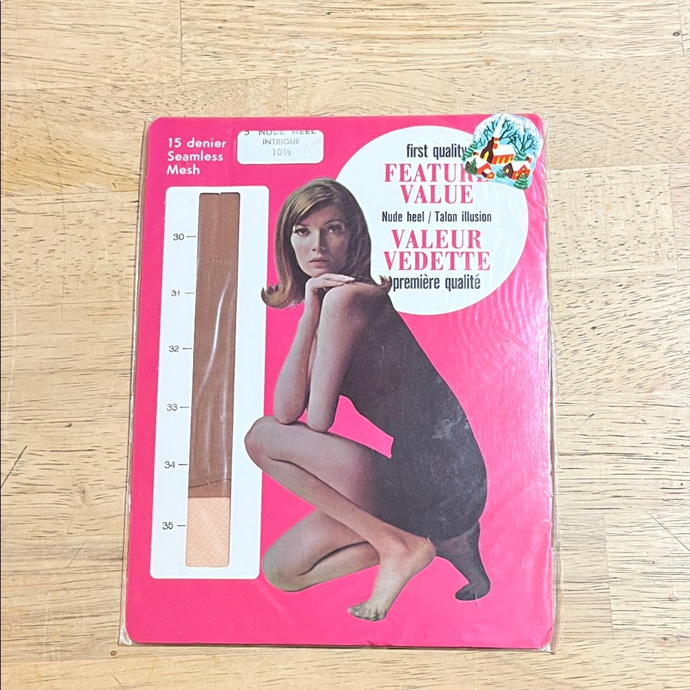 Feature Value Nude Seamless Mesh Nylons Vintage Nylons